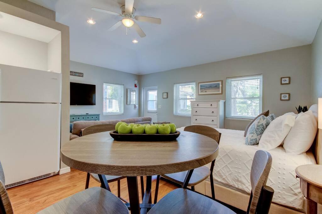 Beautiful In Downtown Dunedin! Appartement Dunedin